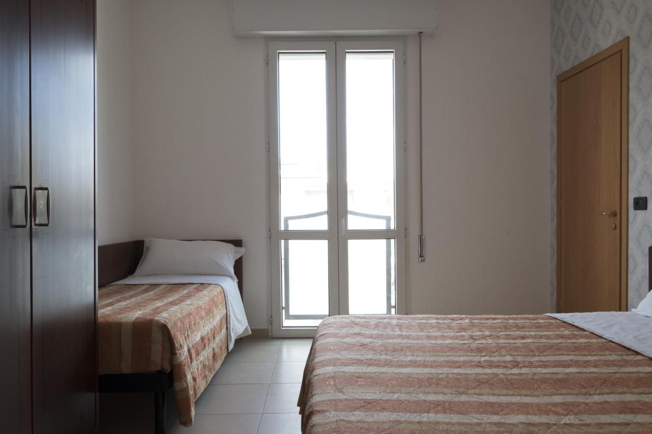 Hotel Rex Rimini Luaran gambar
