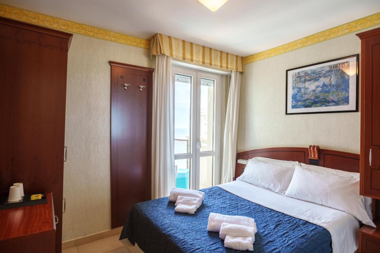 Hotel Rex Rimini Luaran gambar