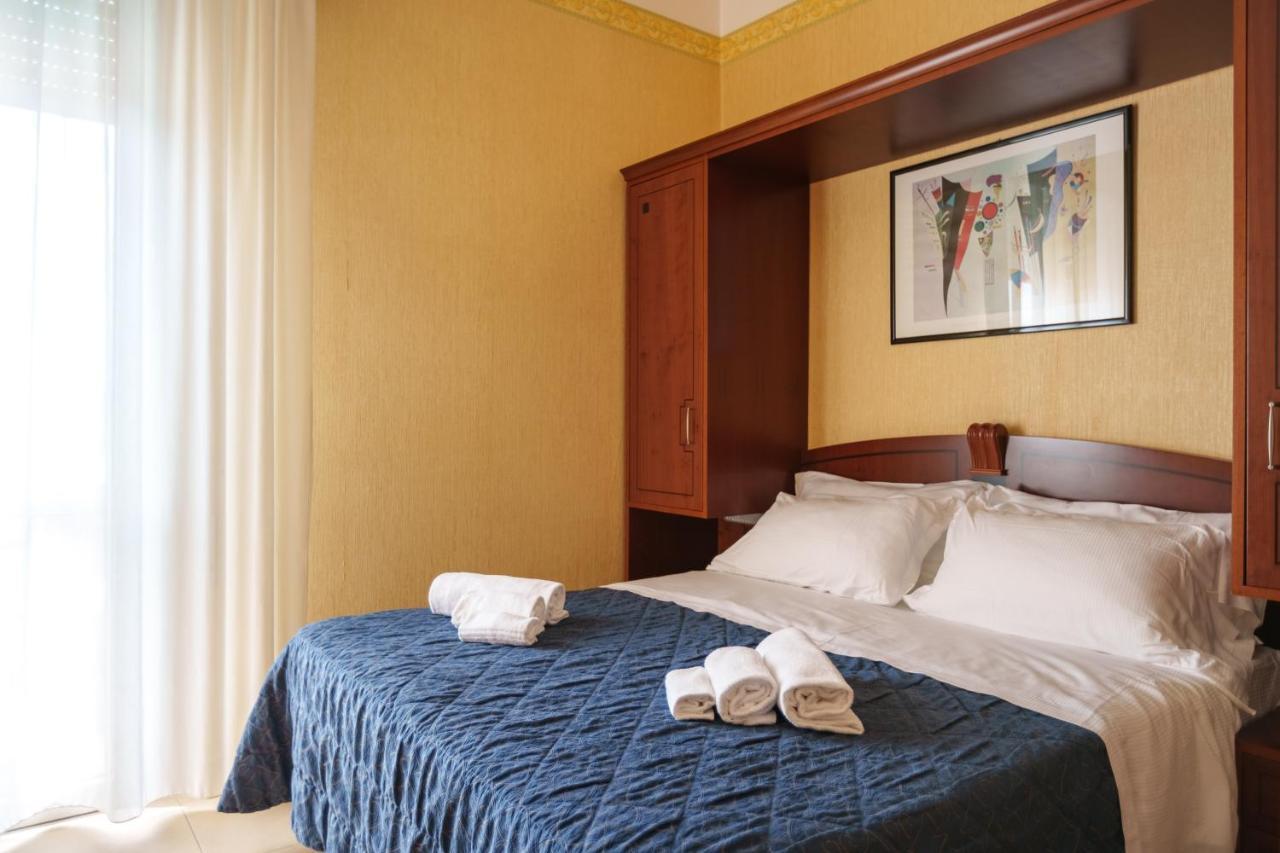 Hotel Rex Rimini Luaran gambar
