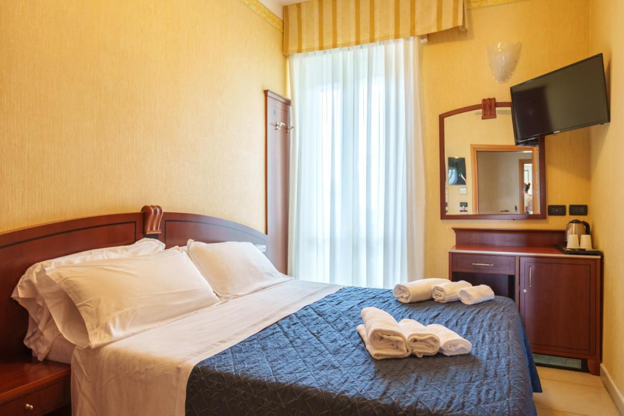 Hotel Rex Rimini Luaran gambar