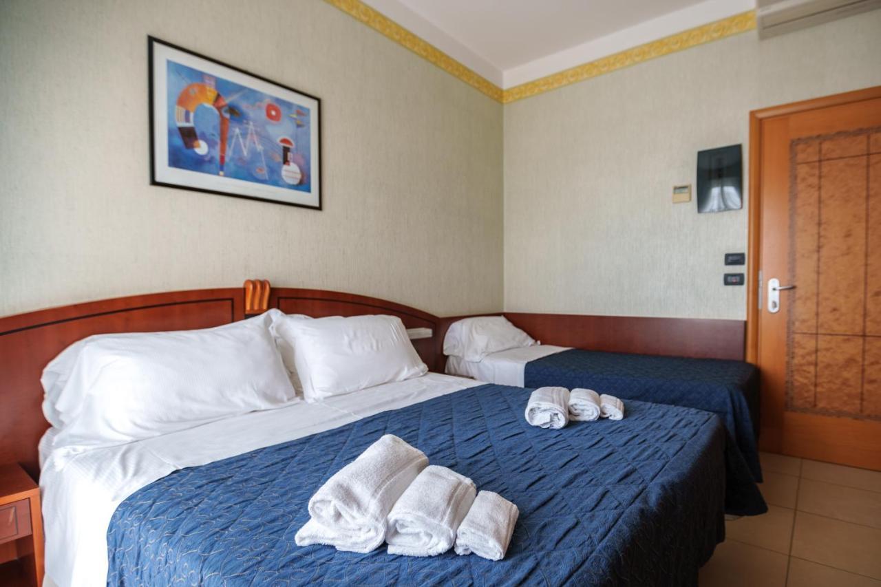 Hotel Rex Rimini Luaran gambar