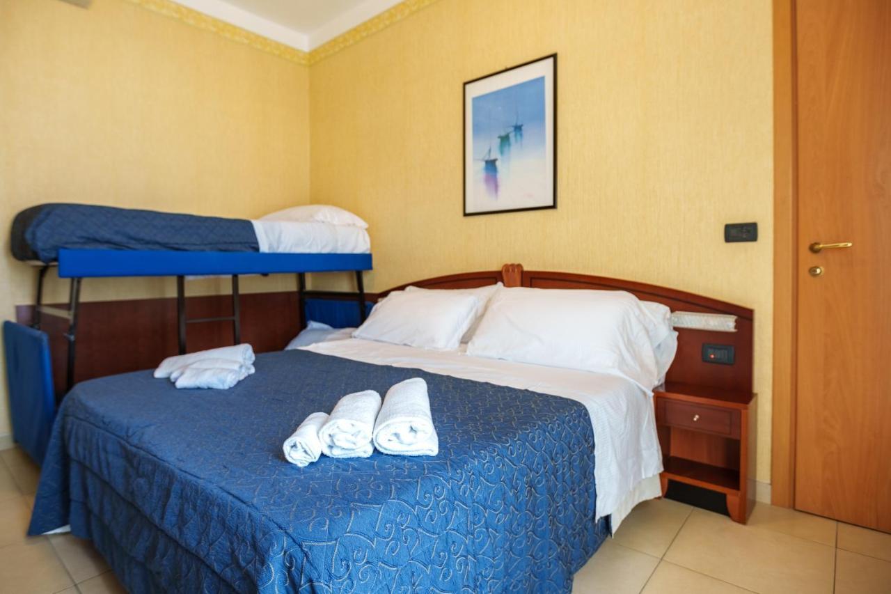 Hotel Rex Rimini Luaran gambar