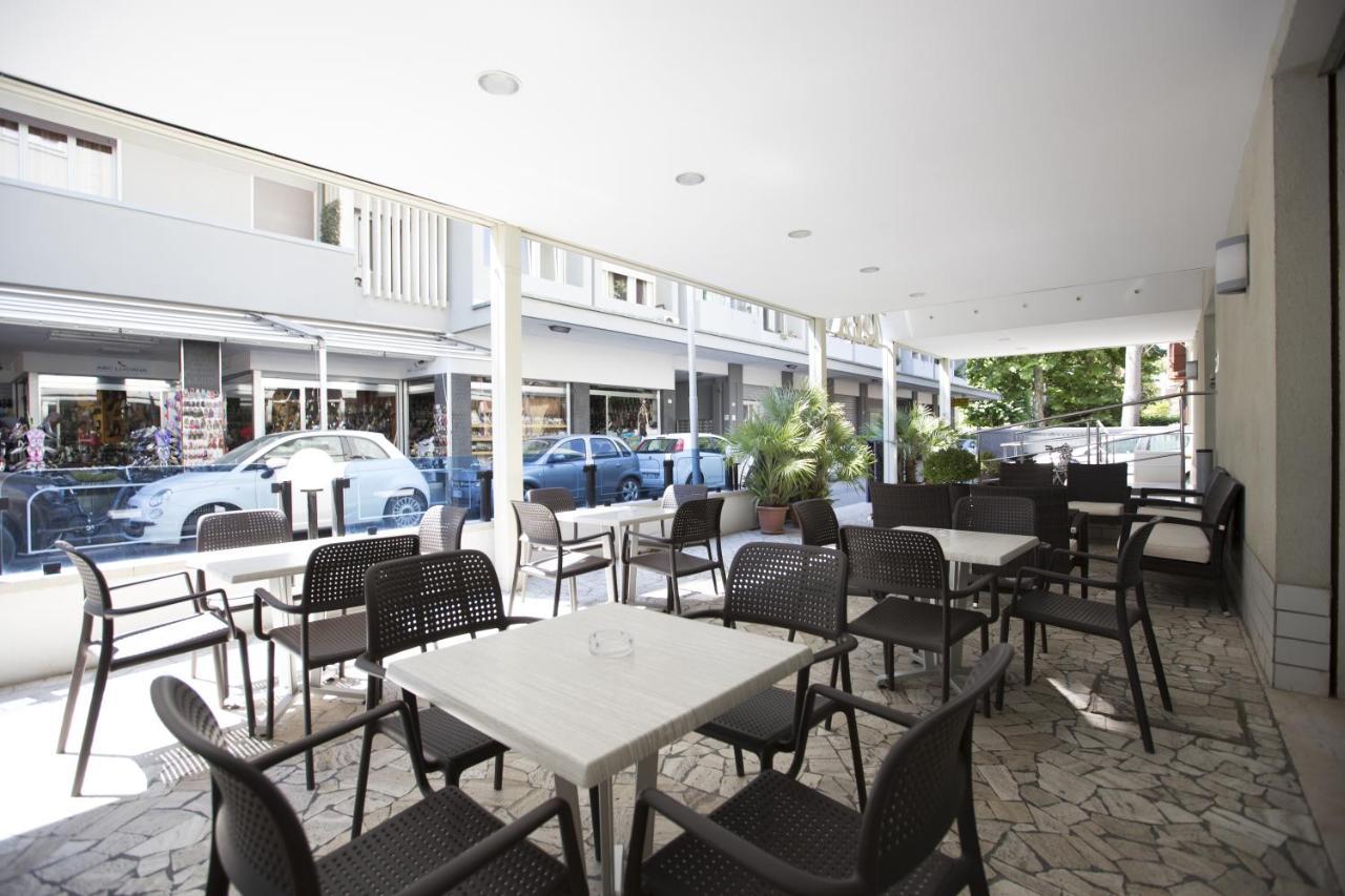 Hotel Rex Rimini Luaran gambar