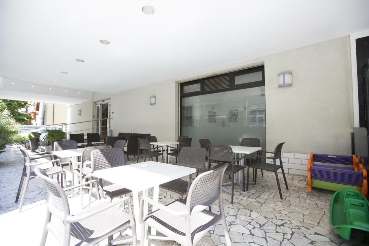 Hotel Rex Rimini Luaran gambar