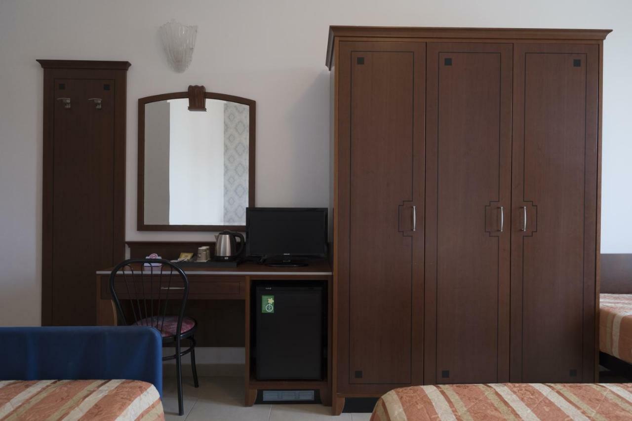 Hotel Rex Rimini Luaran gambar